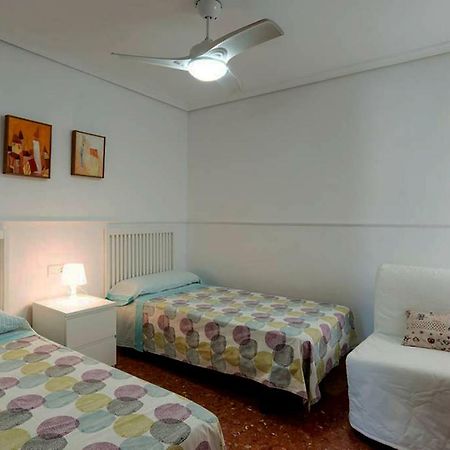 Apartamento Con Parking Gratuito Malaga Luaran gambar