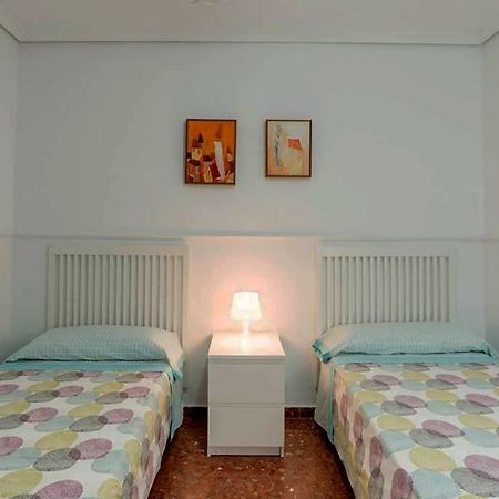 Apartamento Con Parking Gratuito Malaga Luaran gambar
