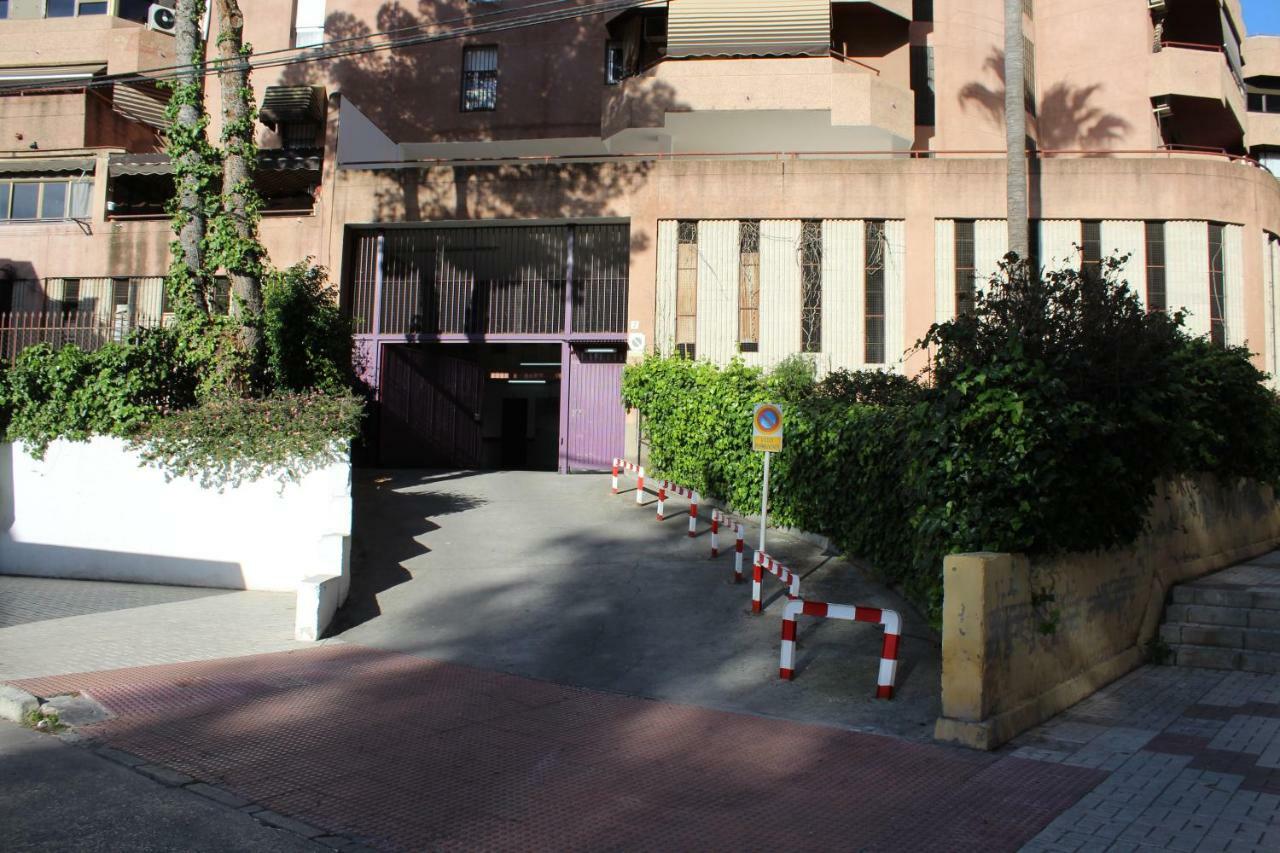 Apartamento Con Parking Gratuito Malaga Luaran gambar