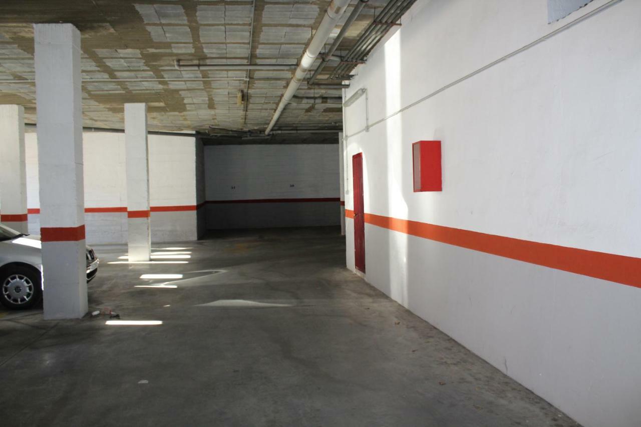 Apartamento Con Parking Gratuito Malaga Luaran gambar