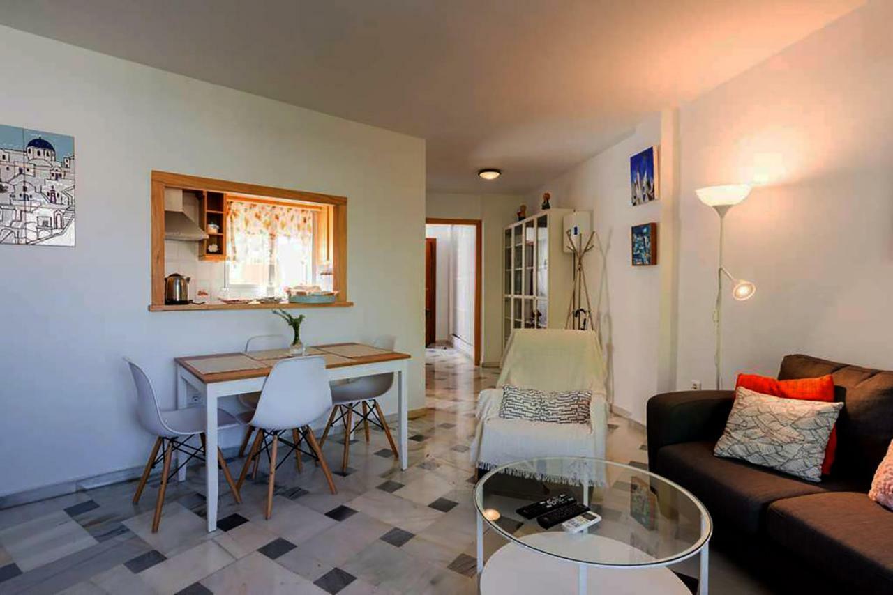Apartamento Con Parking Gratuito Malaga Luaran gambar