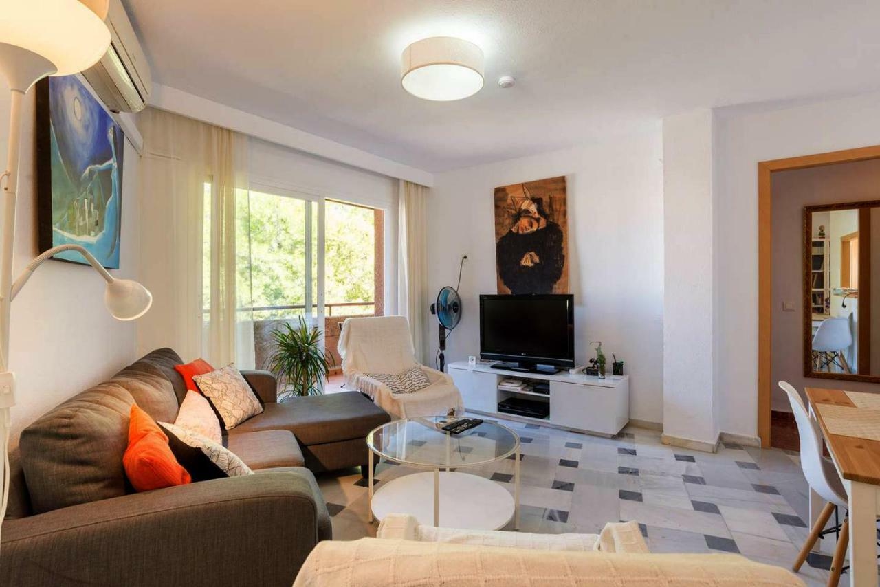 Apartamento Con Parking Gratuito Malaga Luaran gambar