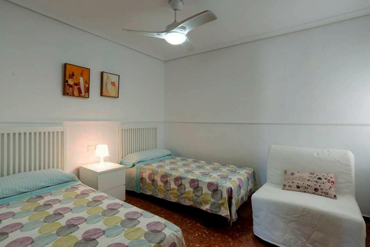 Apartamento Con Parking Gratuito Malaga Luaran gambar