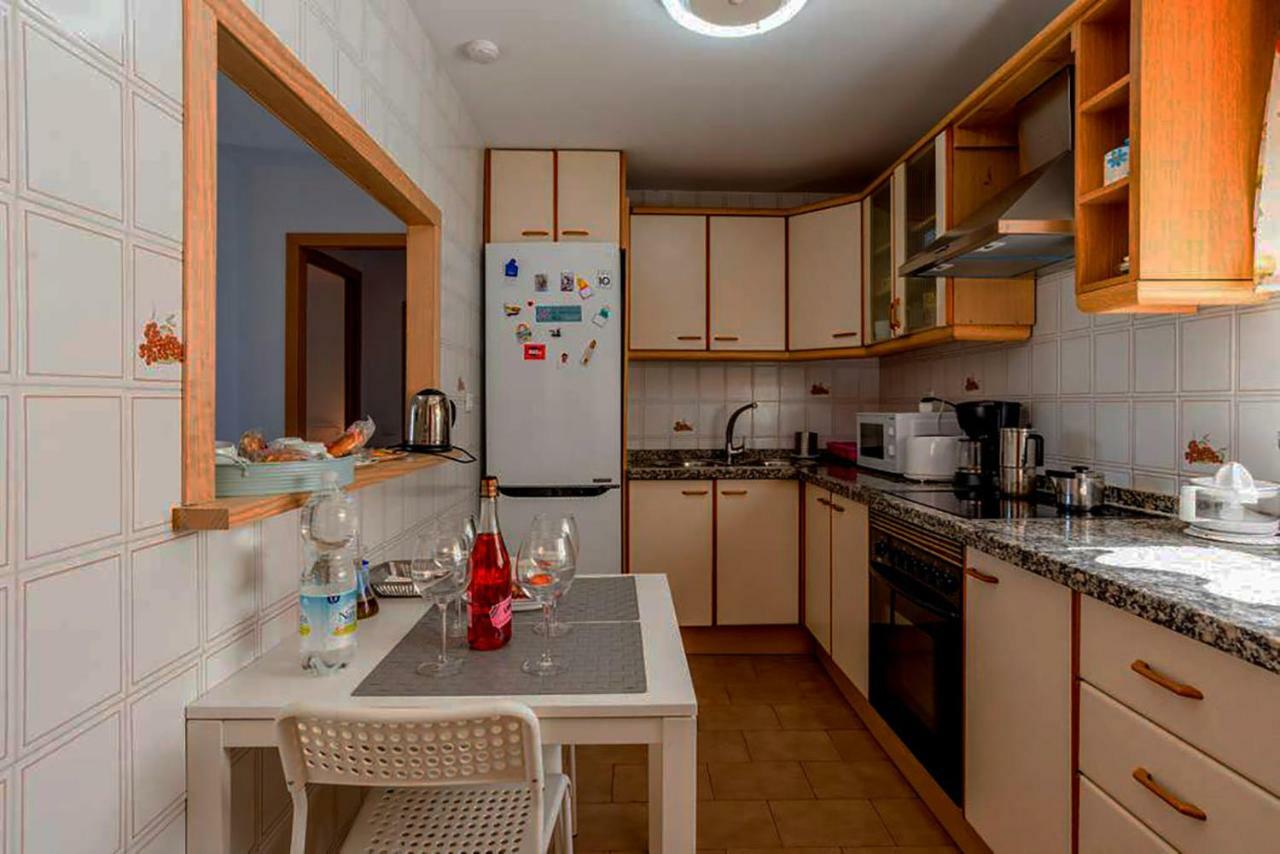 Apartamento Con Parking Gratuito Malaga Luaran gambar