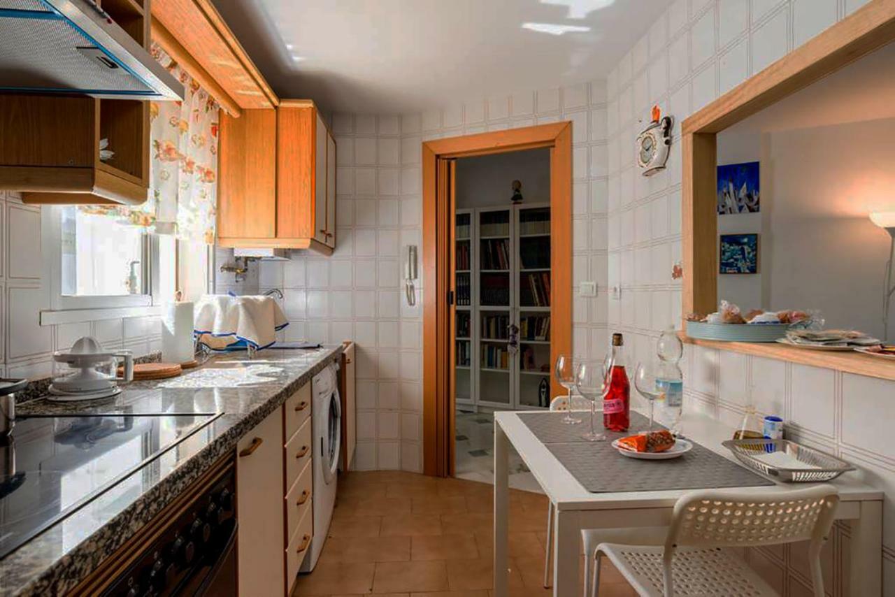 Apartamento Con Parking Gratuito Malaga Luaran gambar