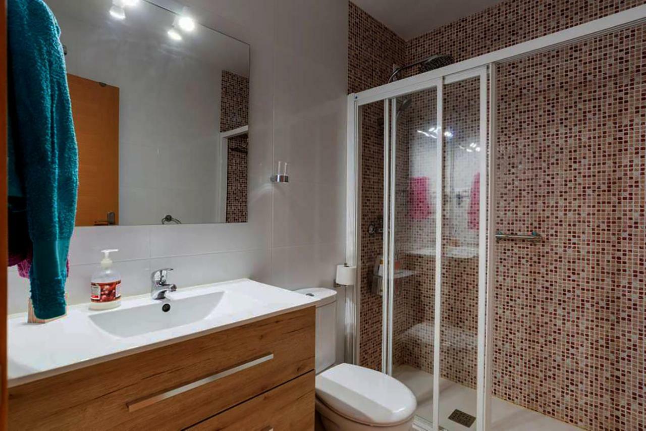 Apartamento Con Parking Gratuito Malaga Luaran gambar
