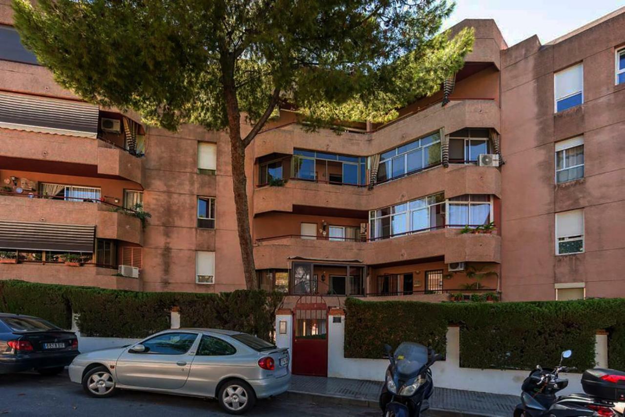Apartamento Con Parking Gratuito Malaga Luaran gambar